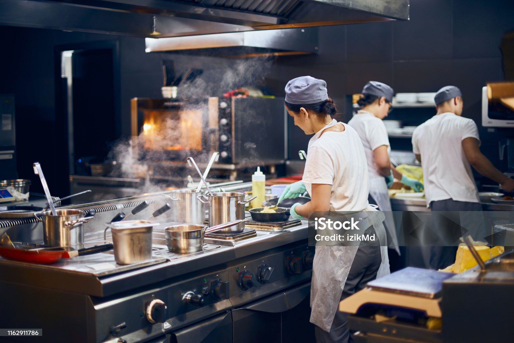 Team preparing event